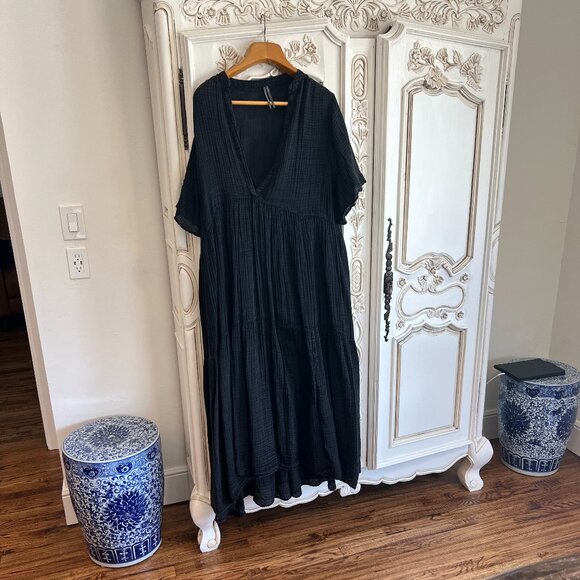 New without tags Anthropologie black gauze maxi in XL - Picture 1 of 3
